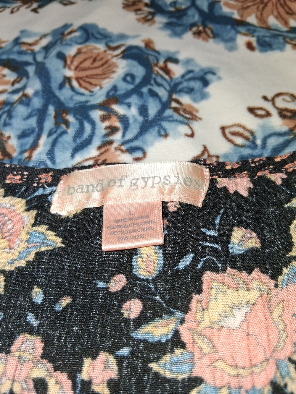 Band of Gypsies Black Floral Wrap Crop Top with Tie Front - Picture 2 of 3